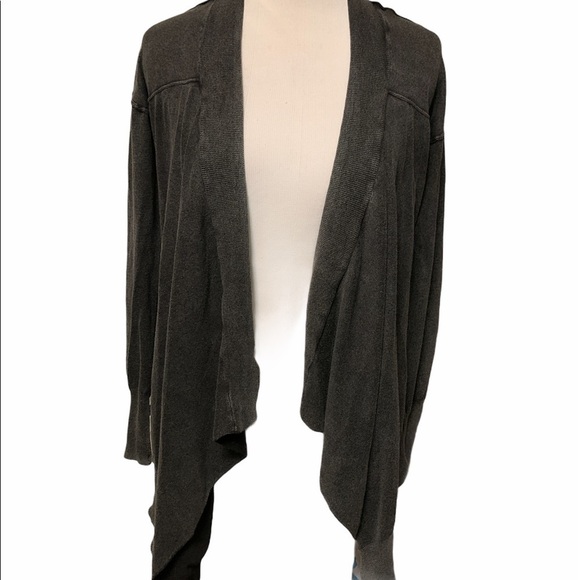 Rock & Republic gray cardigan with longer sides - Picture 1 of 10